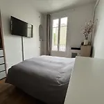 Appartement 15Eme Arrondissement De Paris - Majordome A Disposition