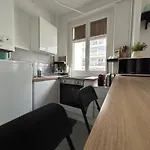 Appartement 15Eme Arrondissement De Paris - Majordome A Disposition